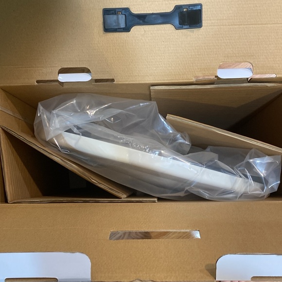 Omni directional digital outdoor amplified tv antenna - Picture 4 of 10